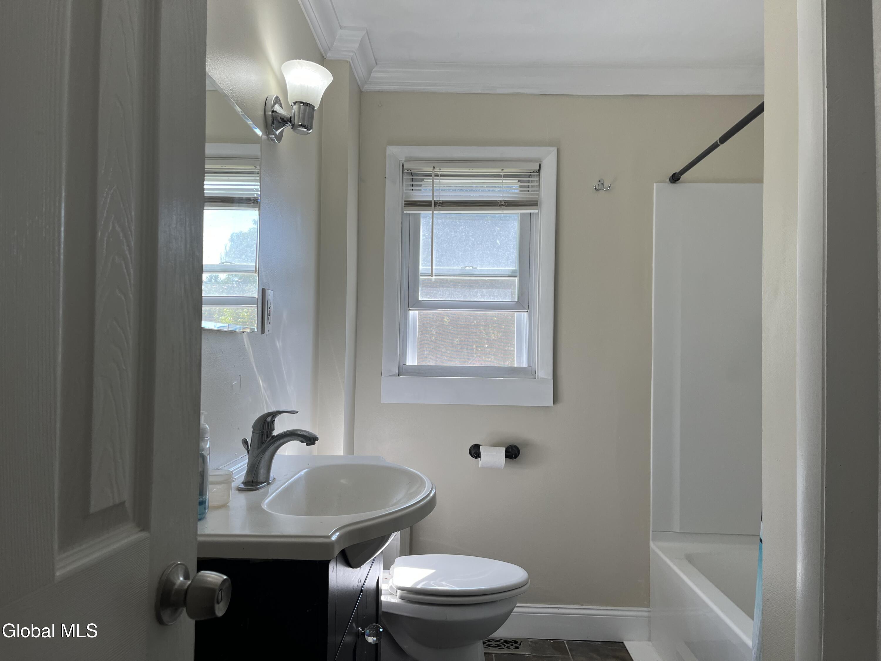 1104 Owen Road Schenectady, NY 12303 - Photo 9 of 24 IMG_3685