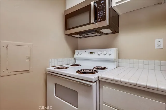 $335,000 | 5585 Pacific Coast Highway, Unit 140, Long Beach, CA 90804