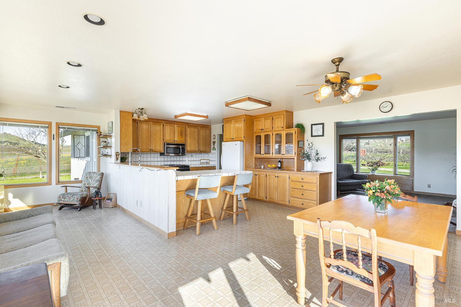 1289 Duhig Road Napa, CA 94559 - Photo 15 of 71