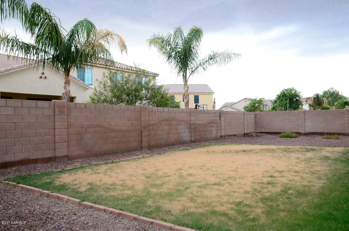 6263 South Rochester Drive Gilbert, AZ 85298 - Photo 46 of 71 Backyard