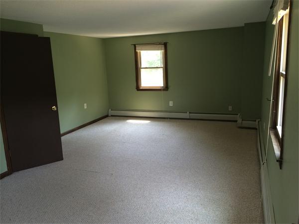 217 Morgan Road West Springfield, MA 01089 - Photo 15 of 25 an empty room with a window