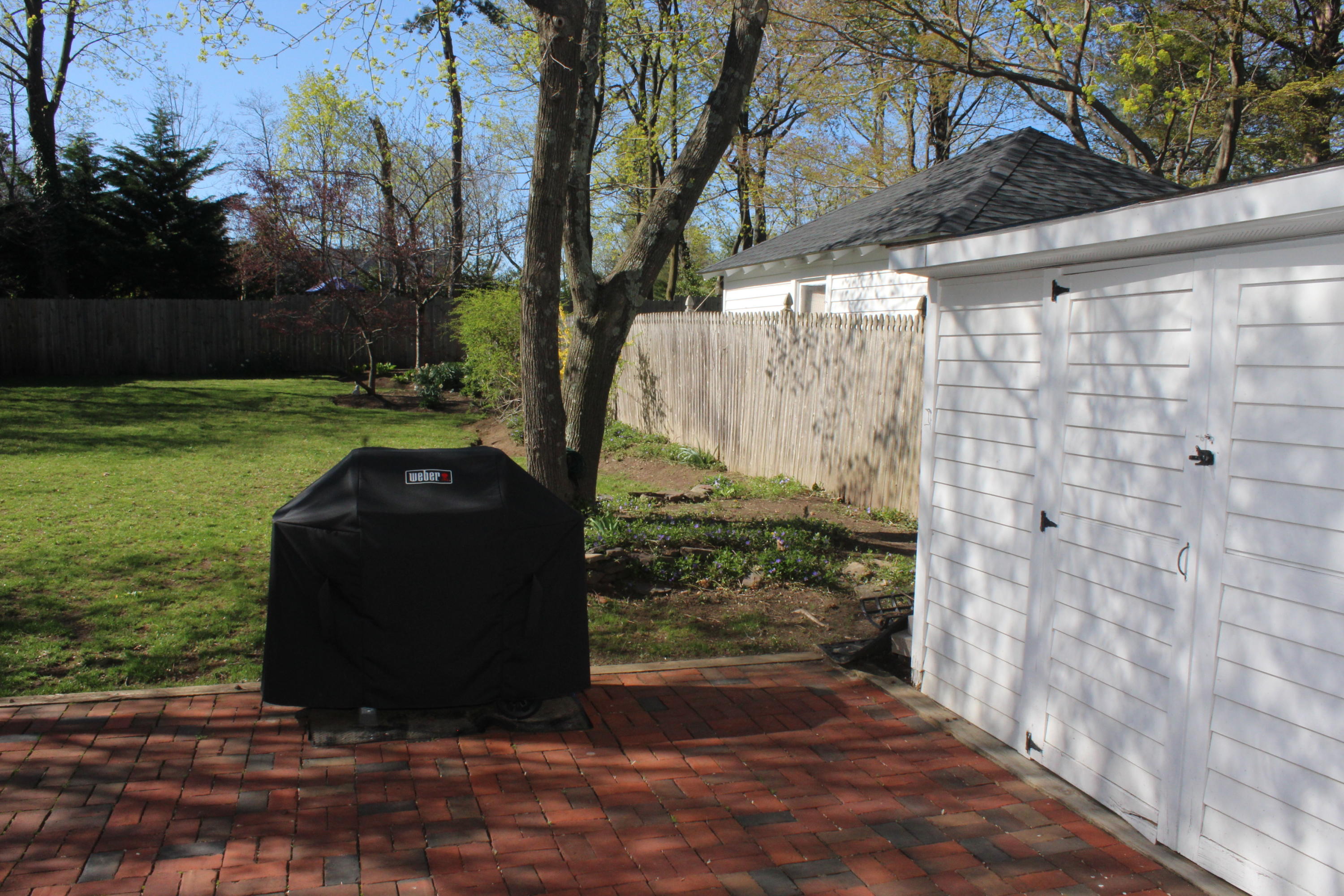 675 River Road Fair Haven, NJ 07704 - Photo 27 of 36 a view of a backyard
