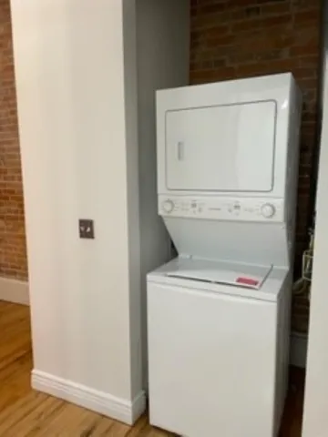 $1,670 | 208 West Michigan Avenue, Unit 2J, Ypsilanti, MI 48197