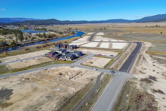 $549,000 | 12 North Creek Way, Cascade, ID 83611