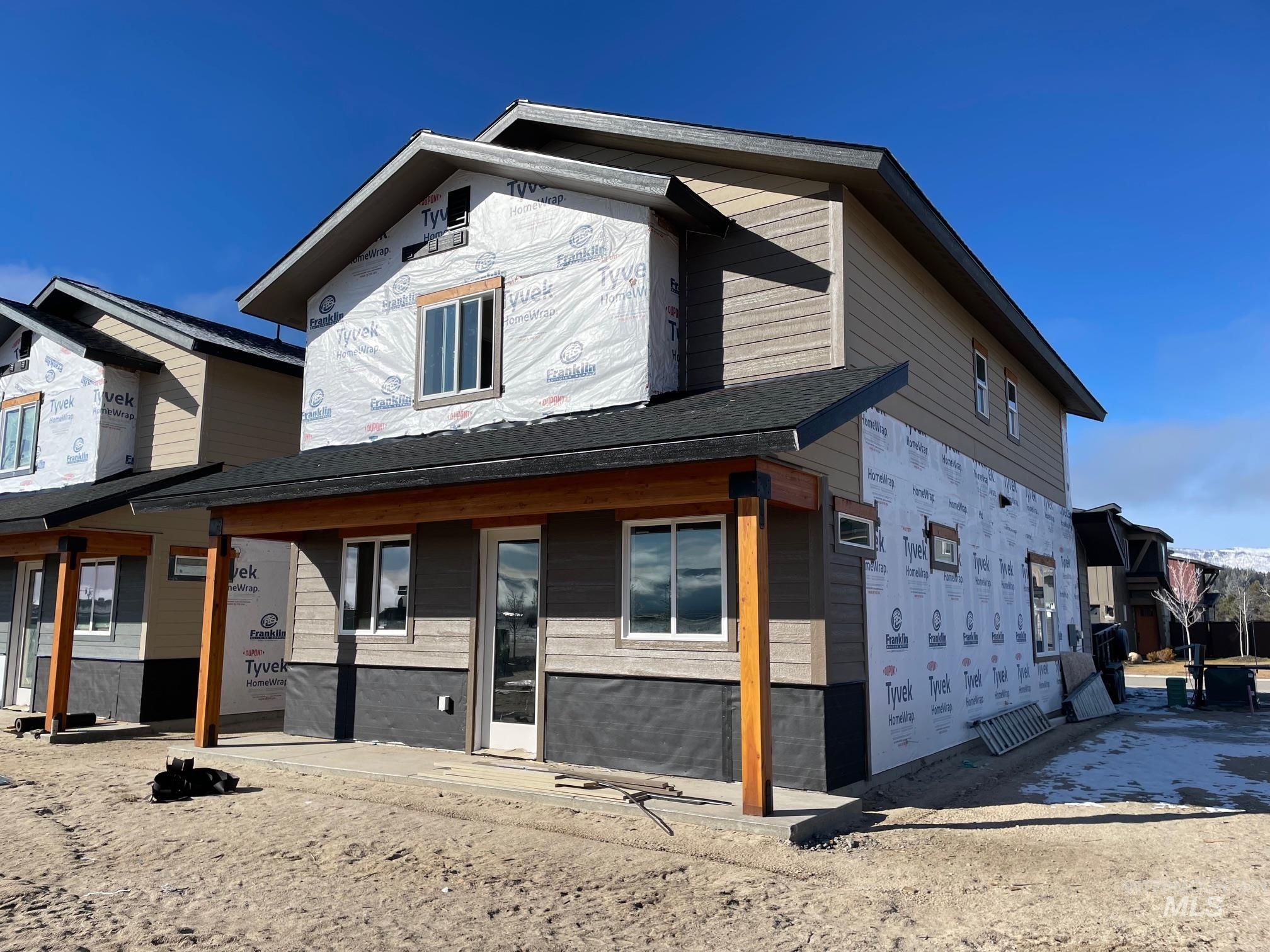 12 North Creek Way Cascade, ID 83611 - Photo 5 of 48 Property under construction featuring a porch