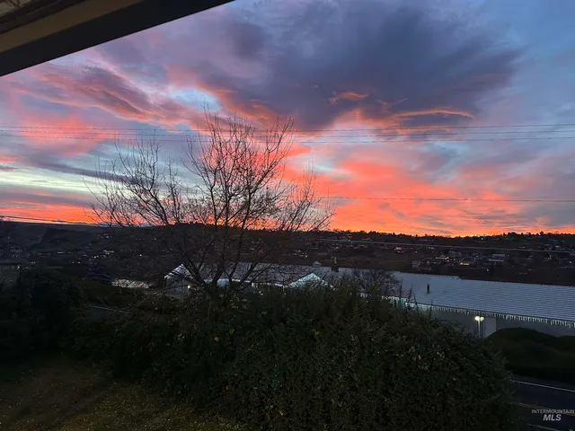 $489,000 | 3214 Meadowlark Drive, Lewiston, ID 83501