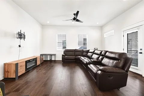 $345,000 | 5410 Wheatley Street, Unit C, Houston, TX 77091