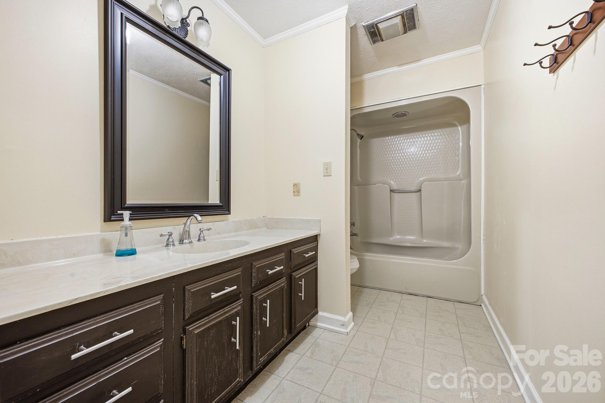 8 Covewood Road Asheville, NC 28805 - Photo 18 of 40