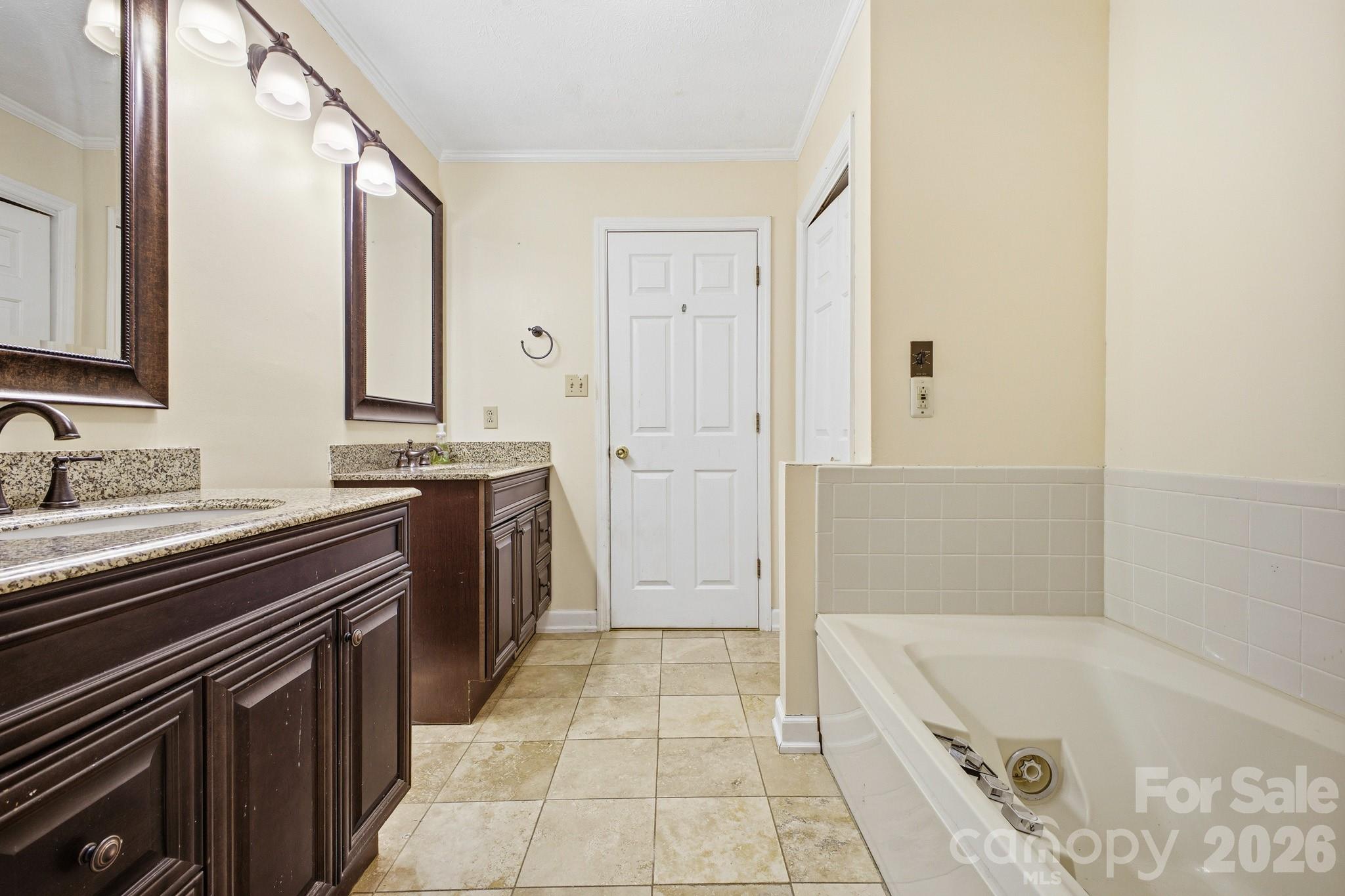 8 Covewood Road Asheville, NC 28805 - Photo 23 of 40