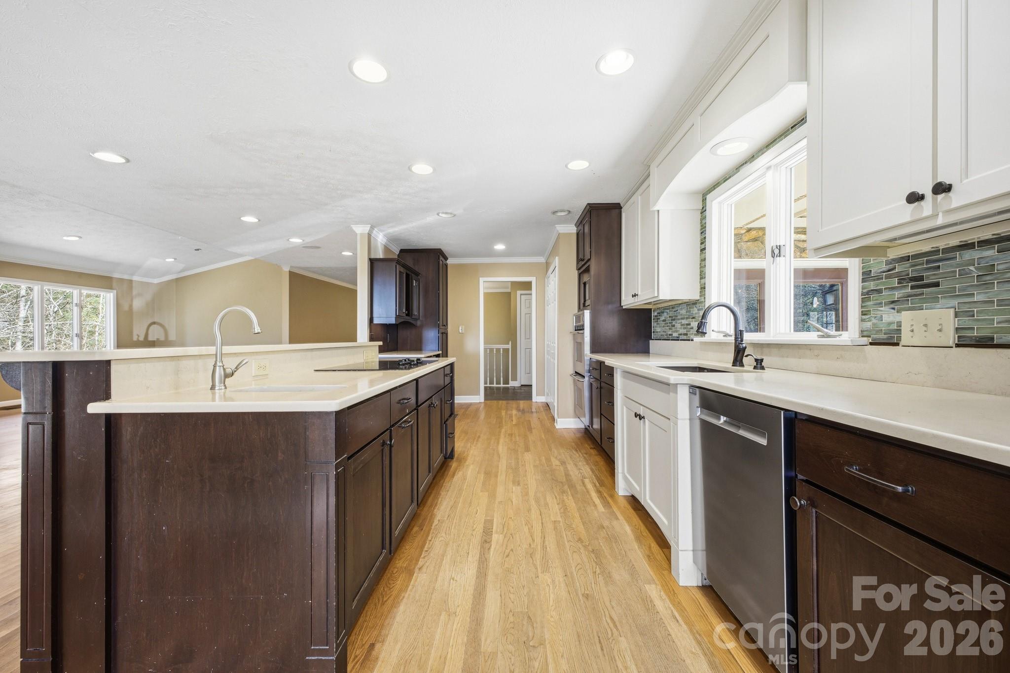 8 Covewood Road Asheville, NC 28805 - Photo 5 of 40