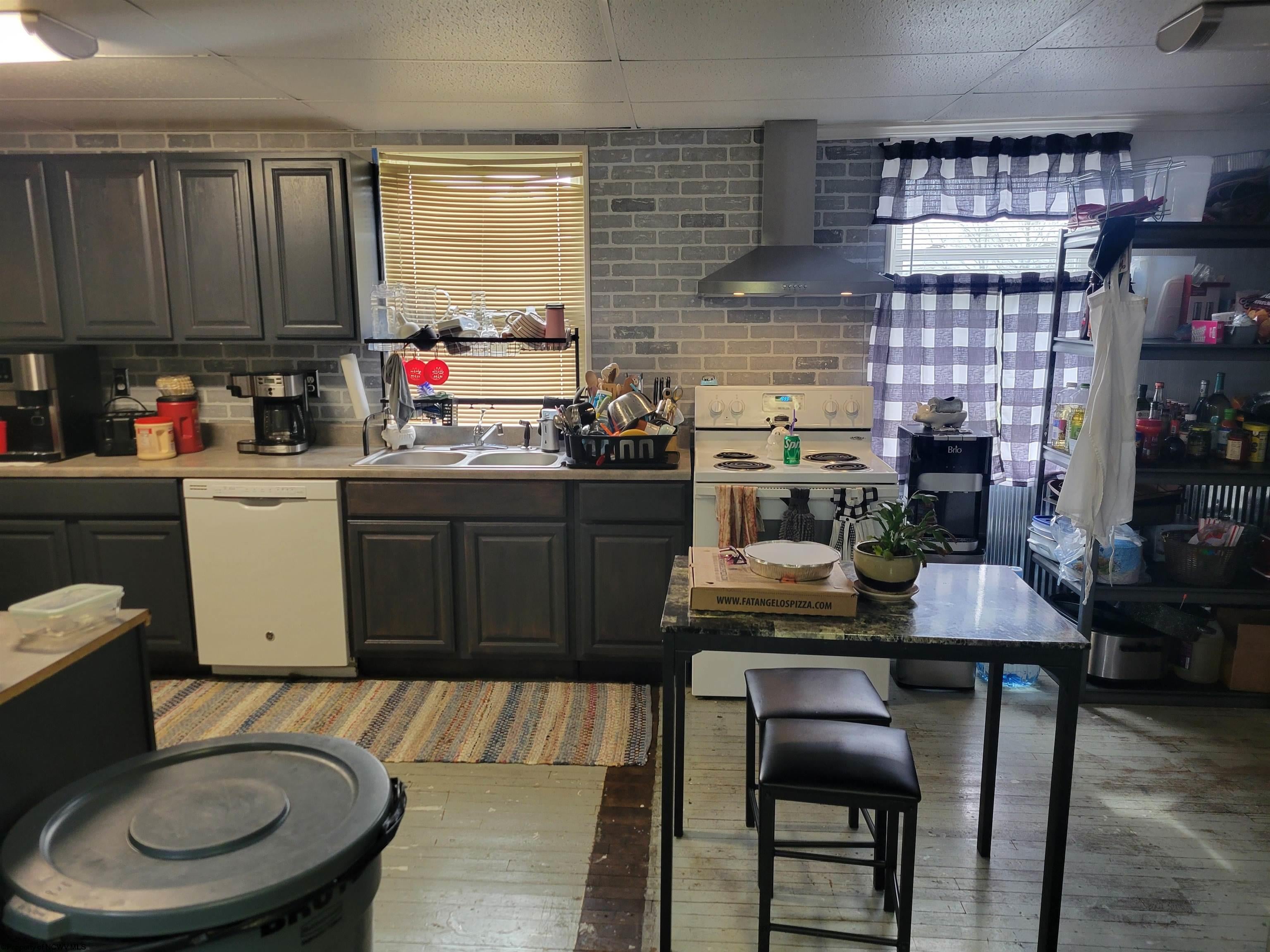 4210 Meadowbrook Road Bridgeport, WV 26330 - Photo 17 of 29 Gallery Image 17