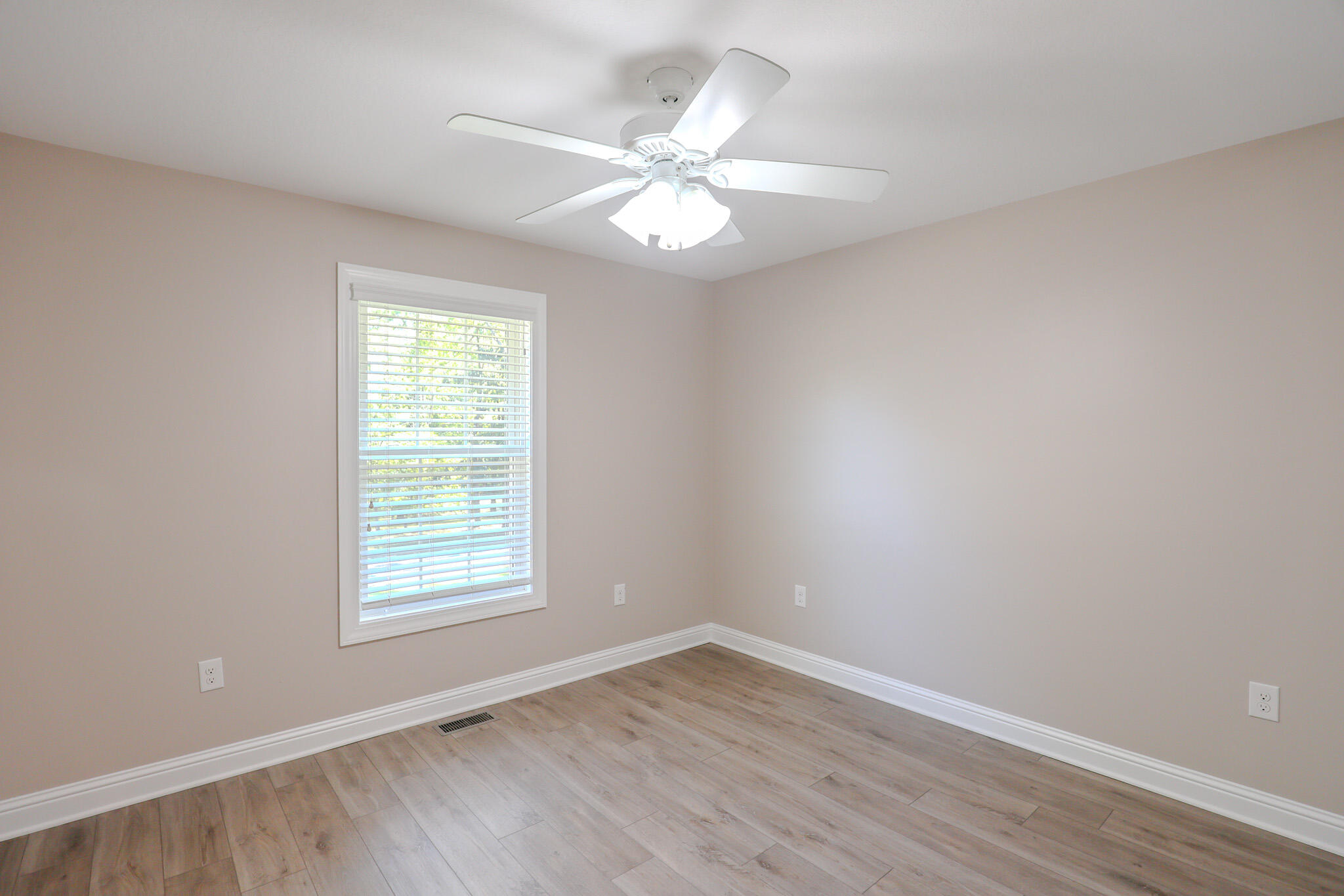 875 Mayfield Metropolis Road Paducah, KY 42001 - Photo 21 of 59 875 Mayfield Metropolis Road