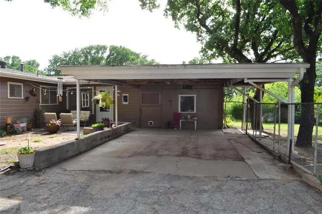 a view of outdoor space yard and patio