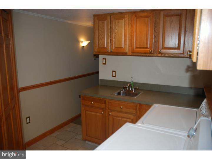 3452 Brookview Road Philadelphia, PA 19154 - Photo 14 of 25 Laundry Room