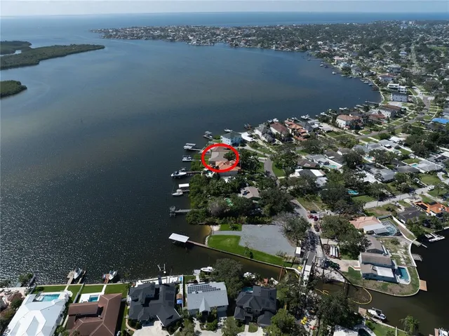 a view of outdoor space yard and front view of a house