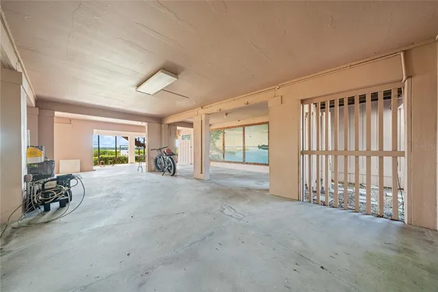 $2,500,000 | 6663 Bayou Grande Boulevard Northeast, St. Petersburg, FL 33702