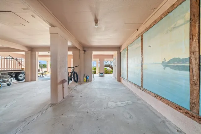 $2,500,000 | 6663 Bayou Grande Boulevard Northeast, St. Petersburg, FL 33702