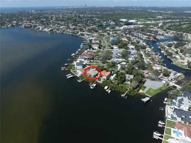 $2,500,000 | 6663 Bayou Grande Boulevard Northeast, St. Petersburg, FL 33702