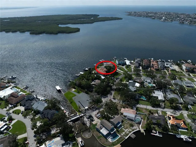 $2,500,000 | 6663 Bayou Grande Boulevard Northeast, St. Petersburg, FL 33702