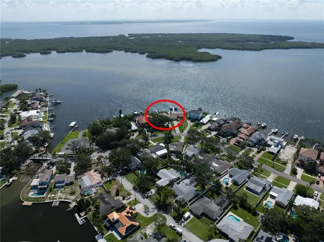 $2,500,000 | 6663 Bayou Grande Boulevard Northeast, St. Petersburg, FL 33702