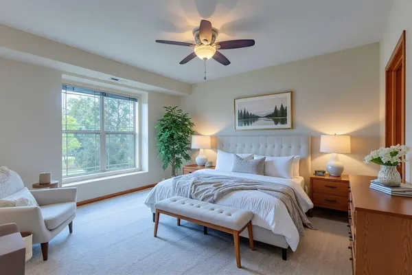 $279,000 | 230 Hilldale Drive, Unit 1307, Hartford, WI 53027