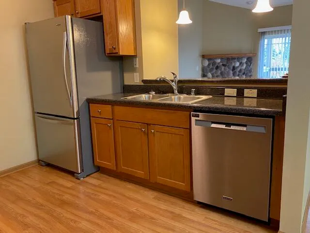 $279,000 | 230 Hilldale Drive, Unit 1307, Hartford, WI 53027