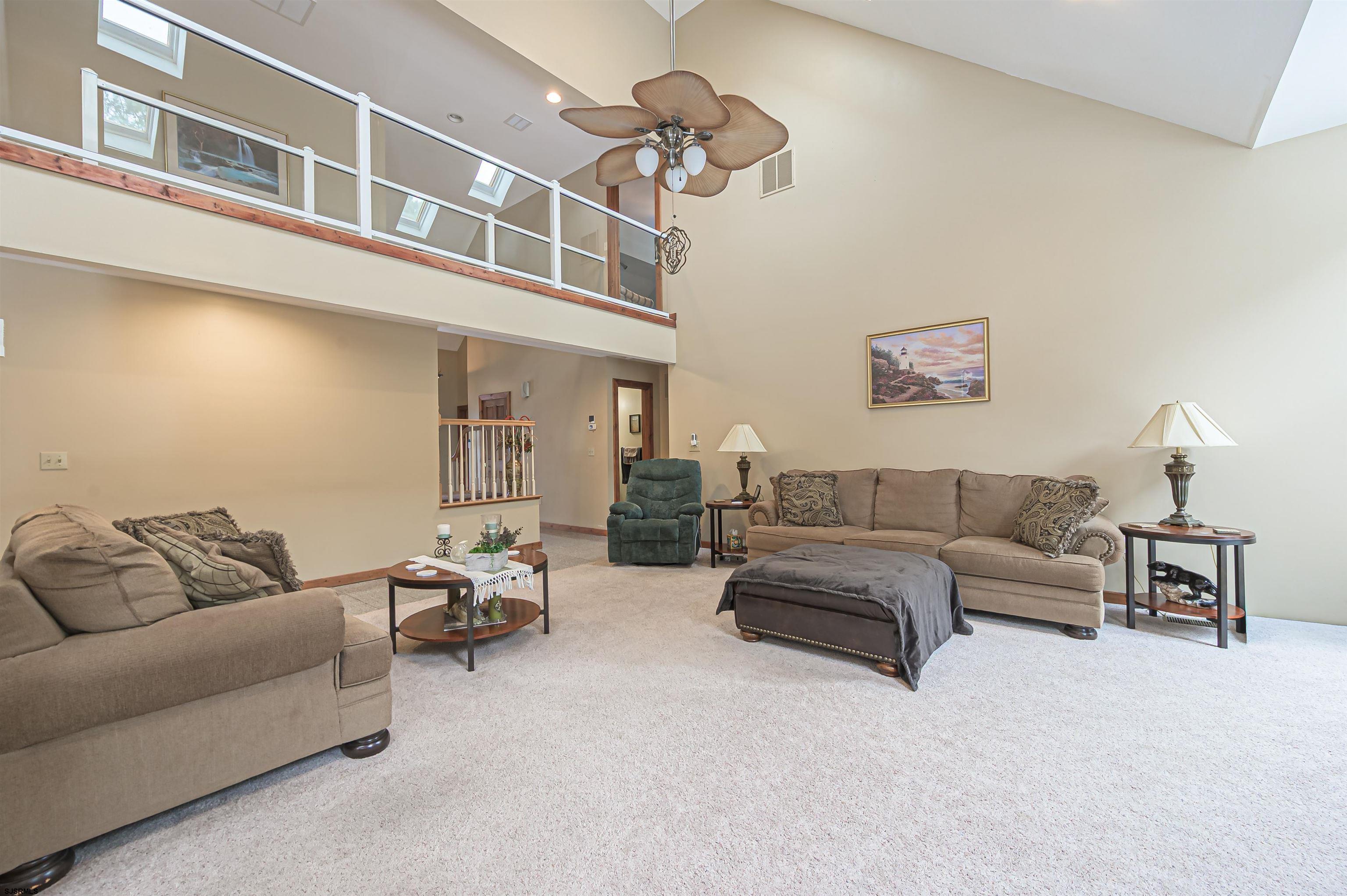 892 Hogbin Road Millville, NJ 08332 - Photo 21 of 63 a living room with furniture