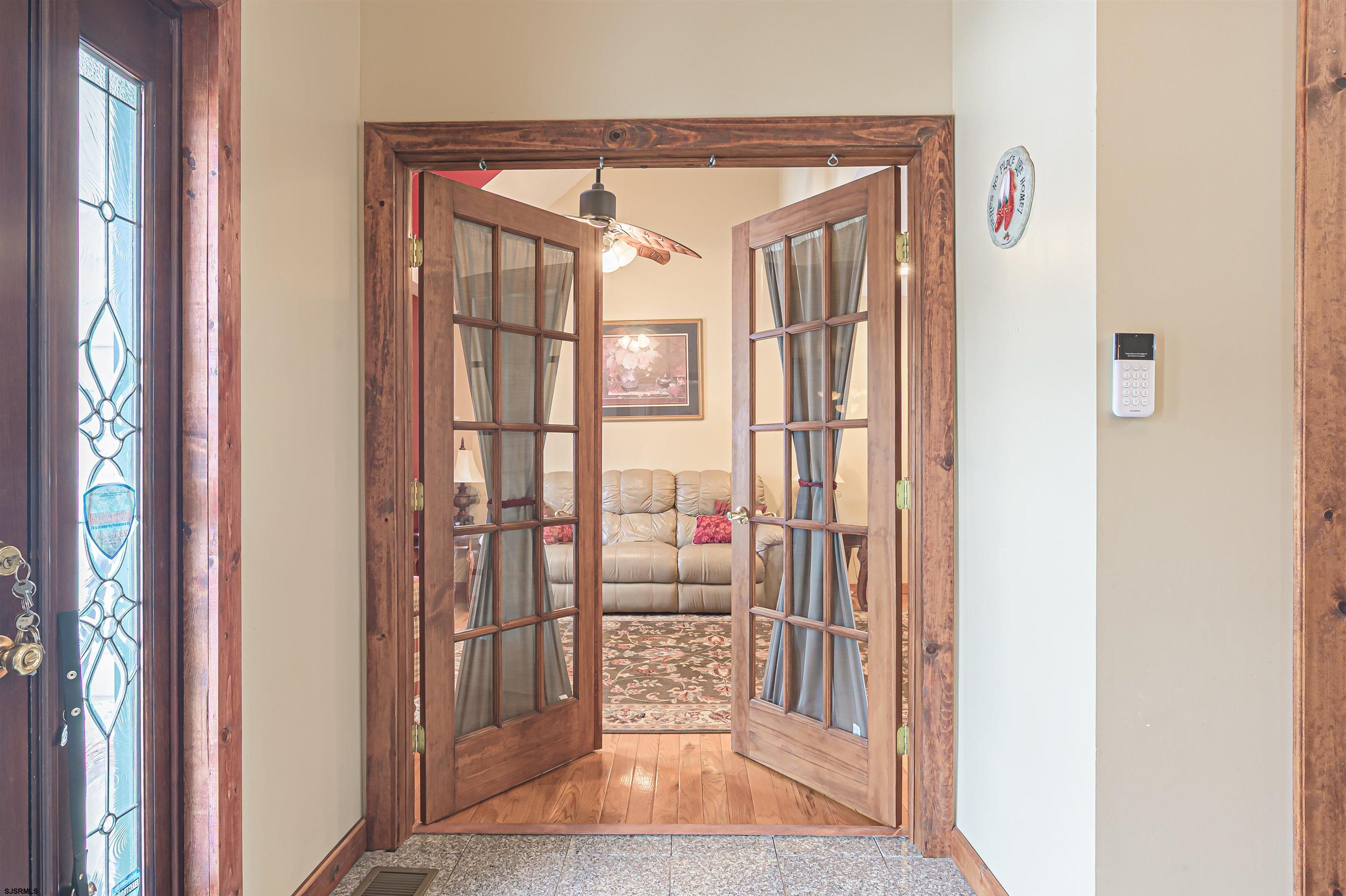 892 Hogbin Road Millville, NJ 08332 - Photo 27 of 63 a view of entryway
