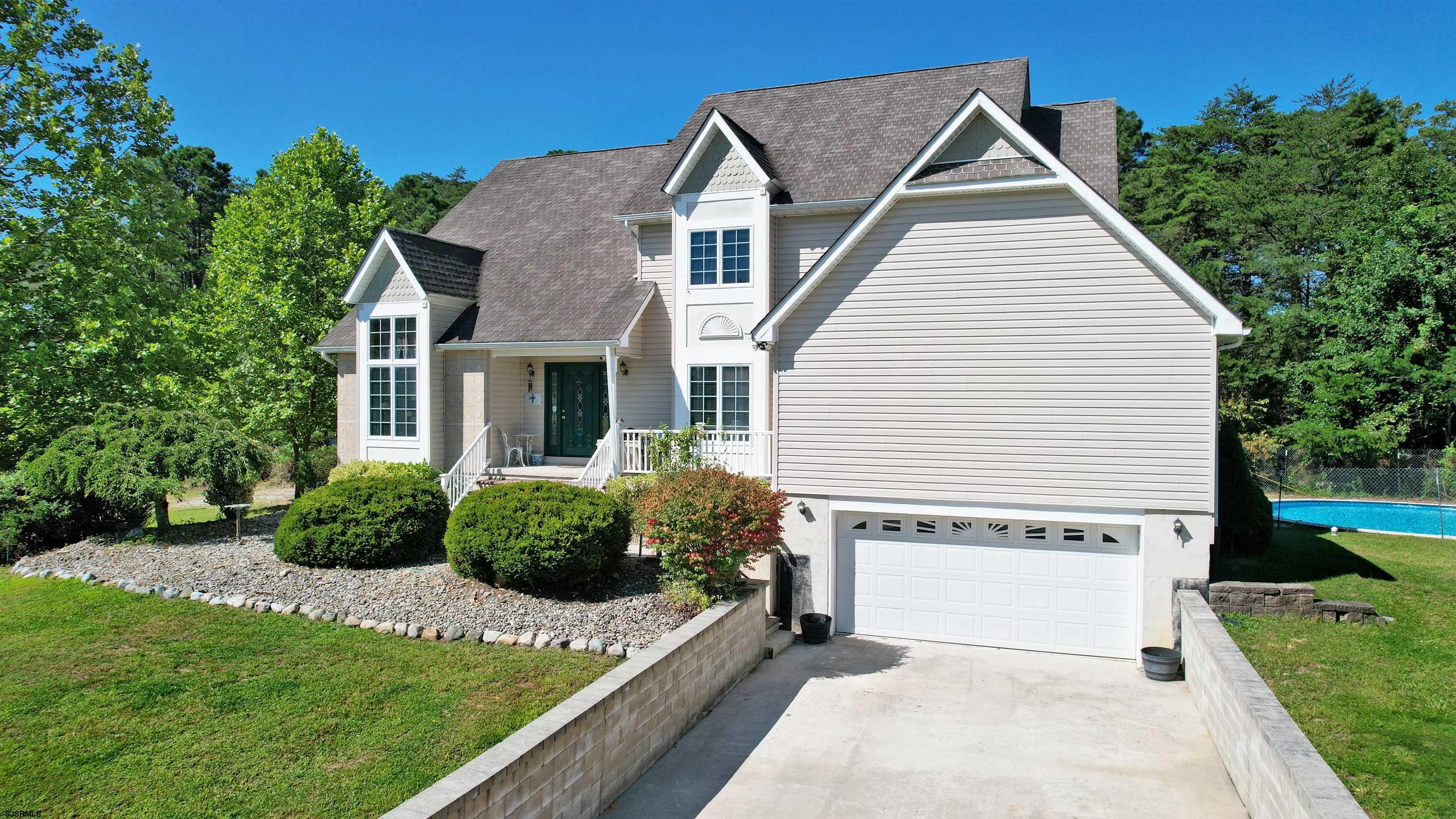 892 Hogbin Road Millville, NJ 08332 - Photo 5 of 63 a view of a house with a yard