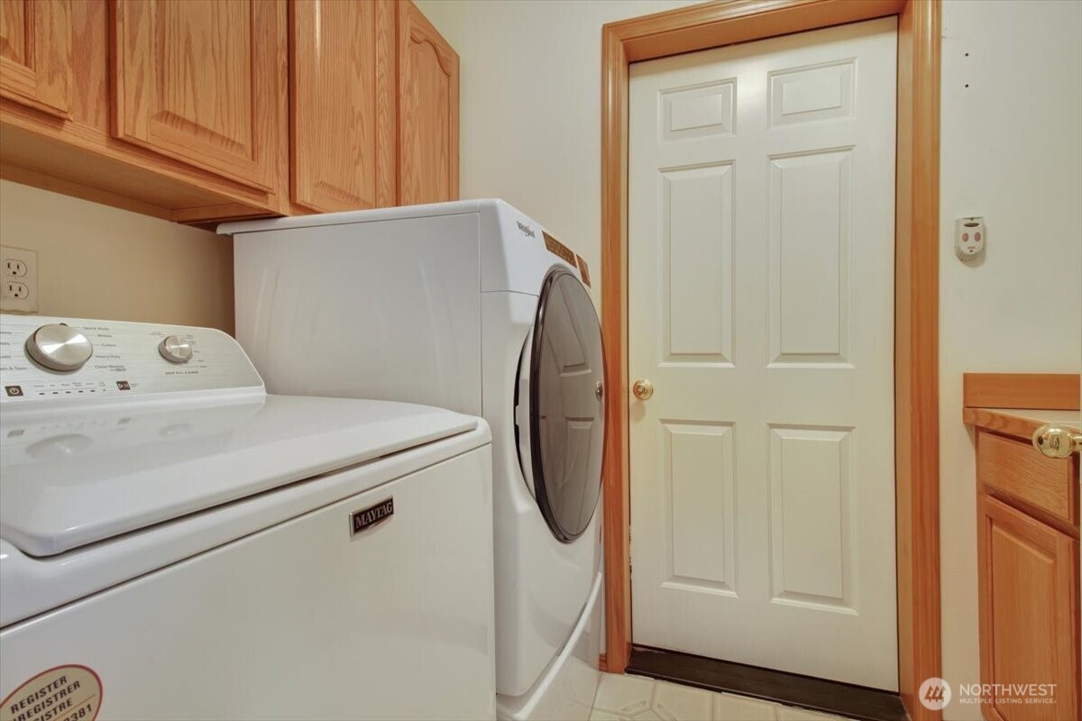 14114 Beverly Park Road, Unit A Edmonds, WA 98026 - Photo 33 of 37 Gallery Image 33