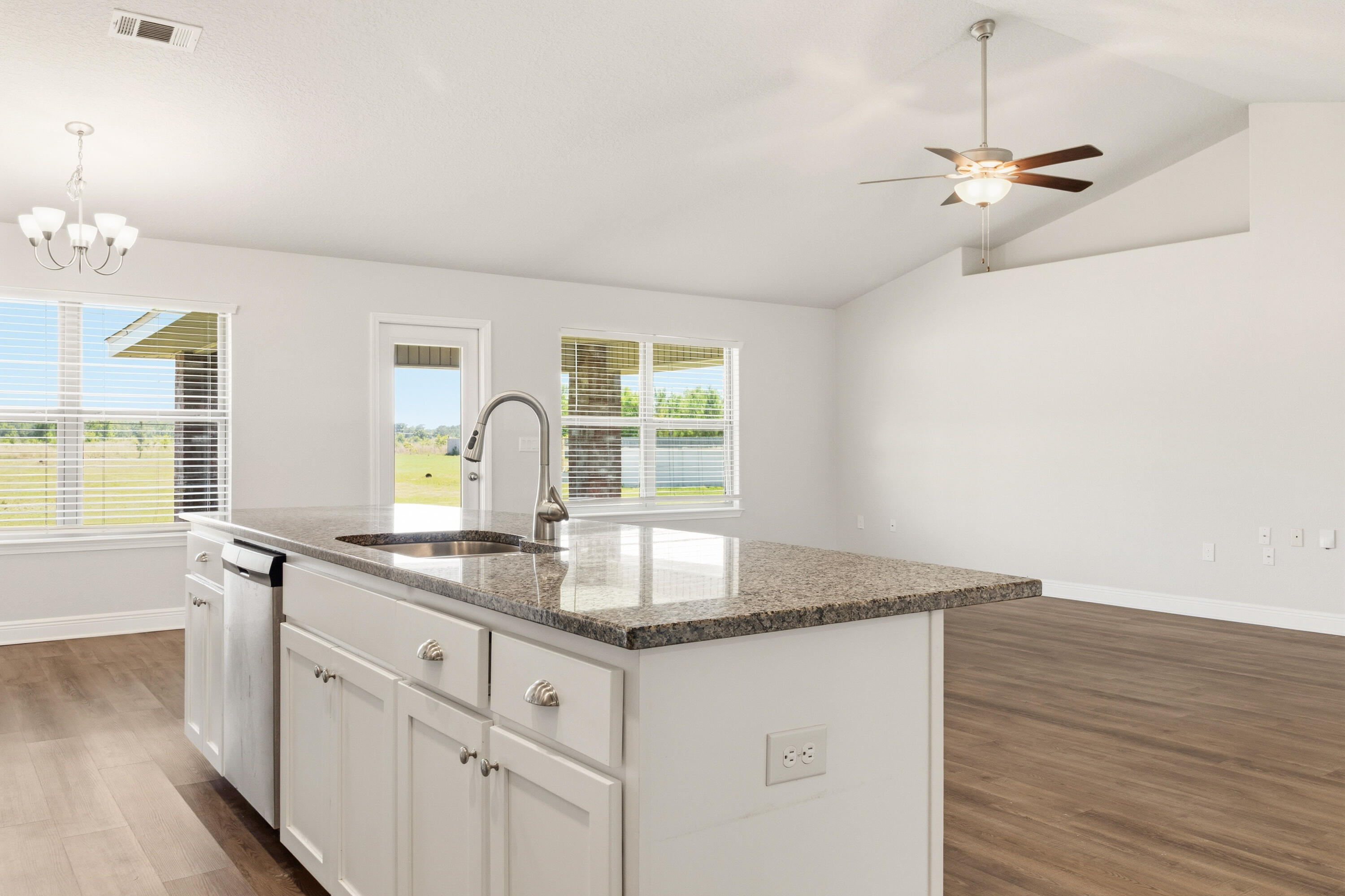 9819 Shangri La West Road Milton, FL 32583 - Photo 6 of 47 untitled-8924
