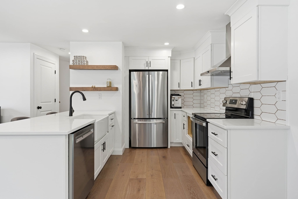 43 Needham Road, Unit 2 Danvers, MA 01923 - Photo 6 of 35