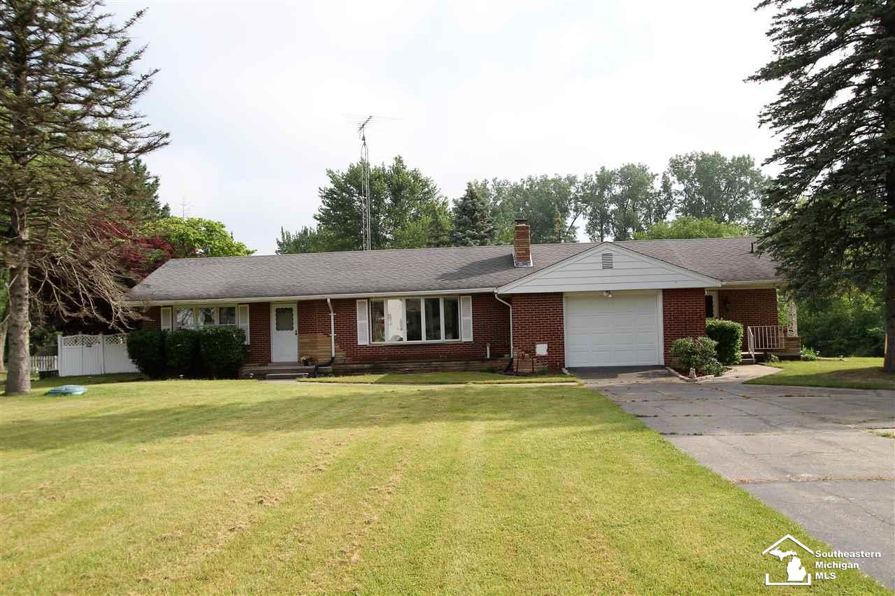 28375 Waltz Road New Boston, MI 48164 - Photo 2 of 46 50044486-1.JPG