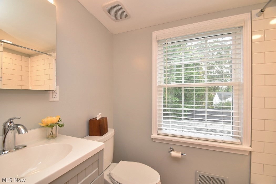 3721 Traver Road Shaker Heights, OH 44122 - Photo 13 of 32 Gallery Image 13
