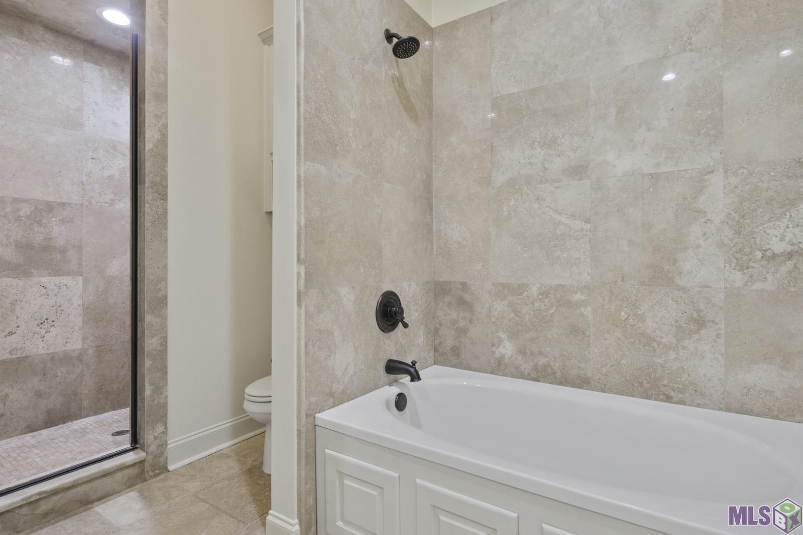 2437 Fiero Street Baton Rouge, LA 70808 - Photo 8 of 16