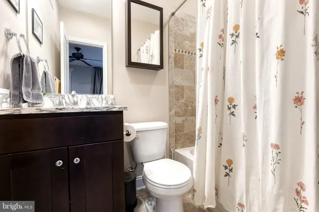 $2,800 | 211 South Clinton Street, Baltimore, MD 21224