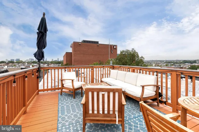 $2,800 | 211 South Clinton Street, Baltimore, MD 21224