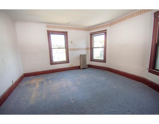 80 Grand Street Springfield, MA 01108 - Photo 14 of 24 a view of an empty room with a window