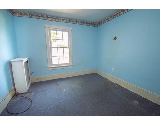 80 Grand Street Springfield, MA 01108 - Photo 16 of 24 a view of an empty room with a window