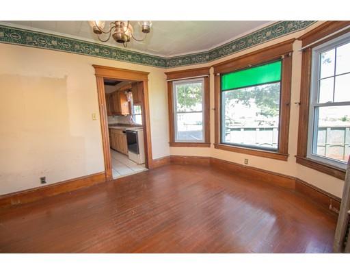 80 Grand Street Springfield, MA 01108 - Photo 4 of 24 a view of an empty room with a window