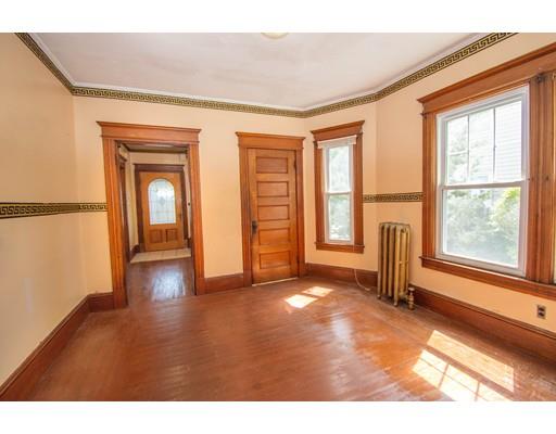 80 Grand Street Springfield, MA 01108 - Photo 8 of 24 a view of an empty room and window