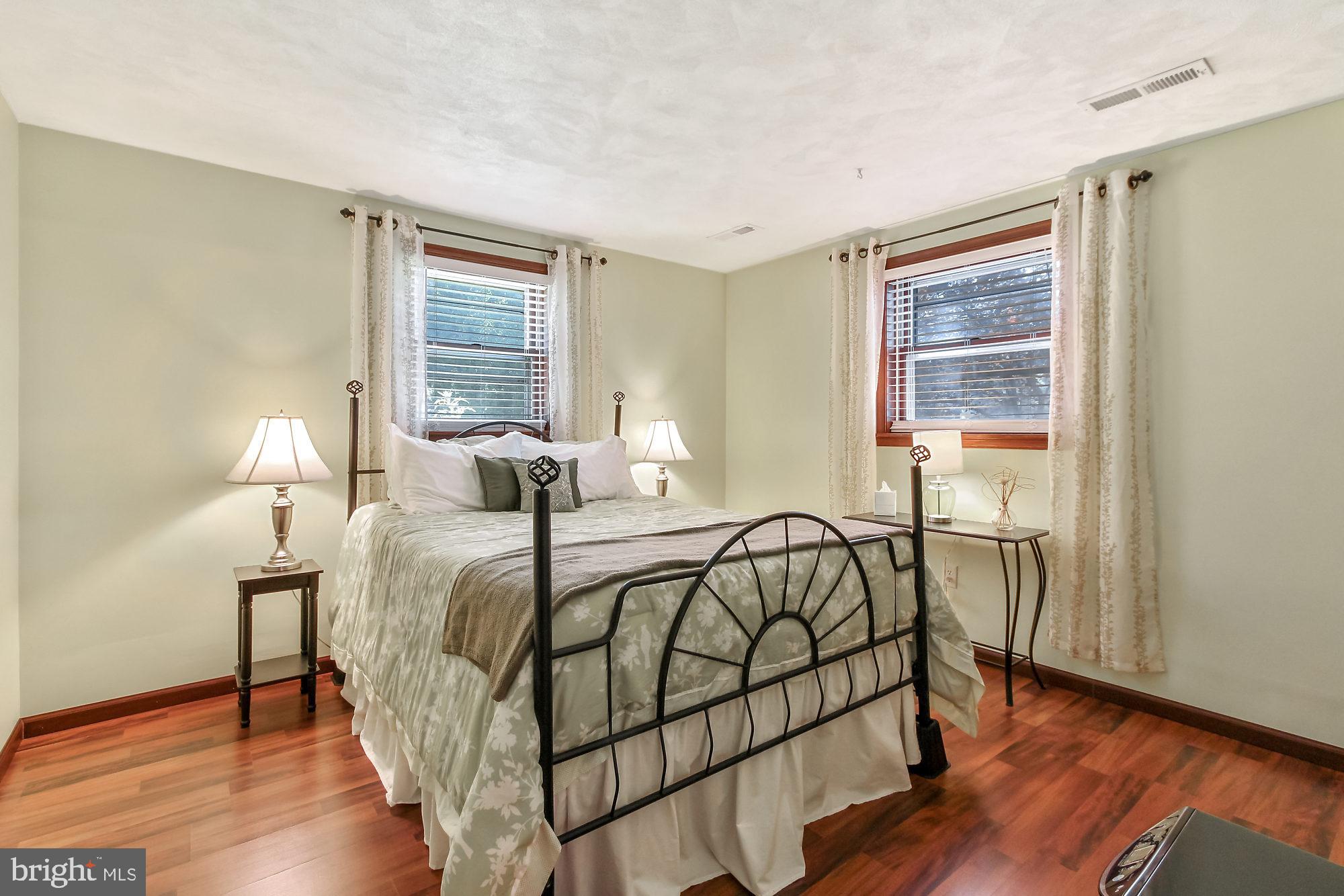 1460 Greenbriar Road York, PA 17404 - Photo 17 of 35 Gallery Image 17