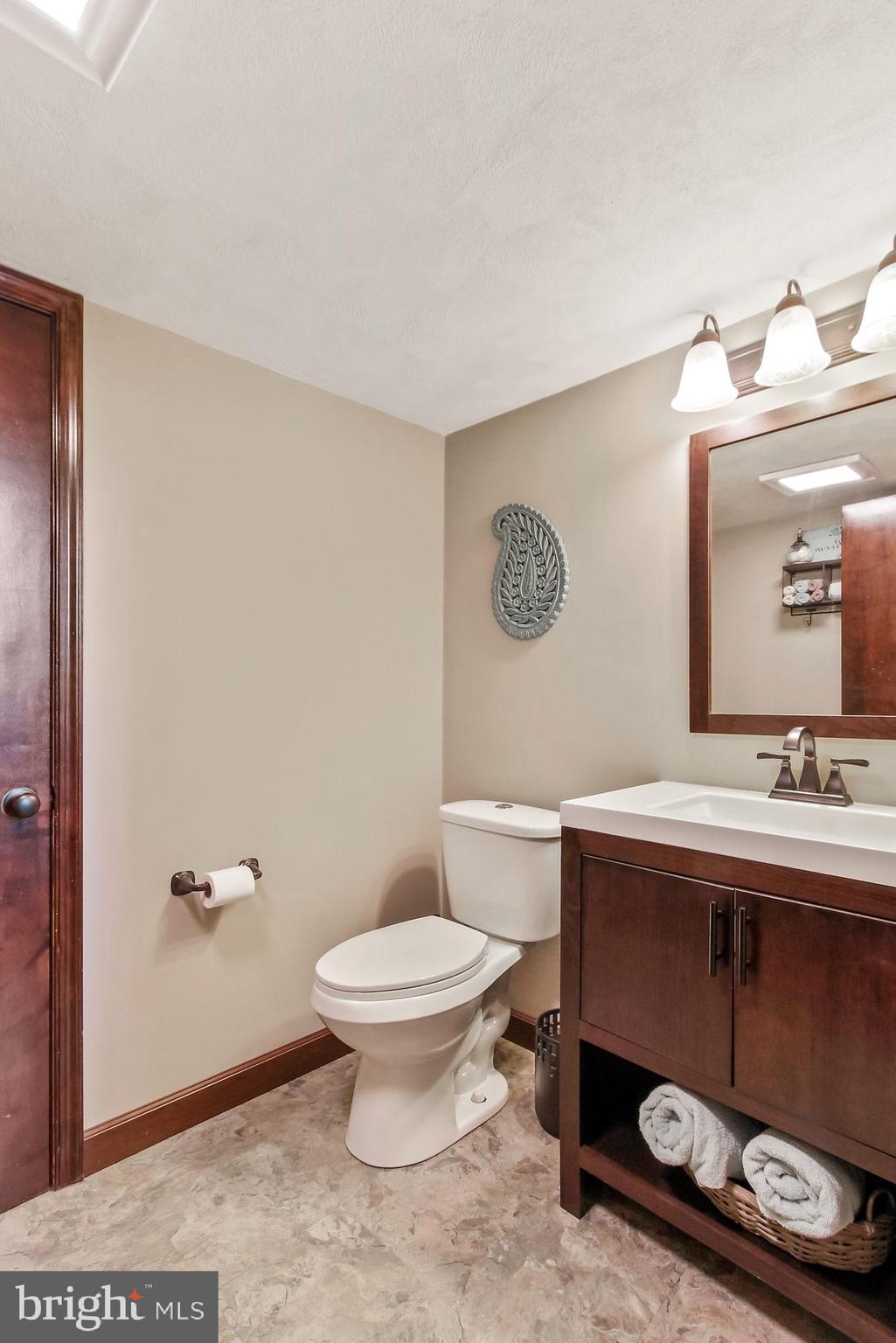 1460 Greenbriar Road York, PA 17404 - Photo 21 of 35 Gallery Image 21