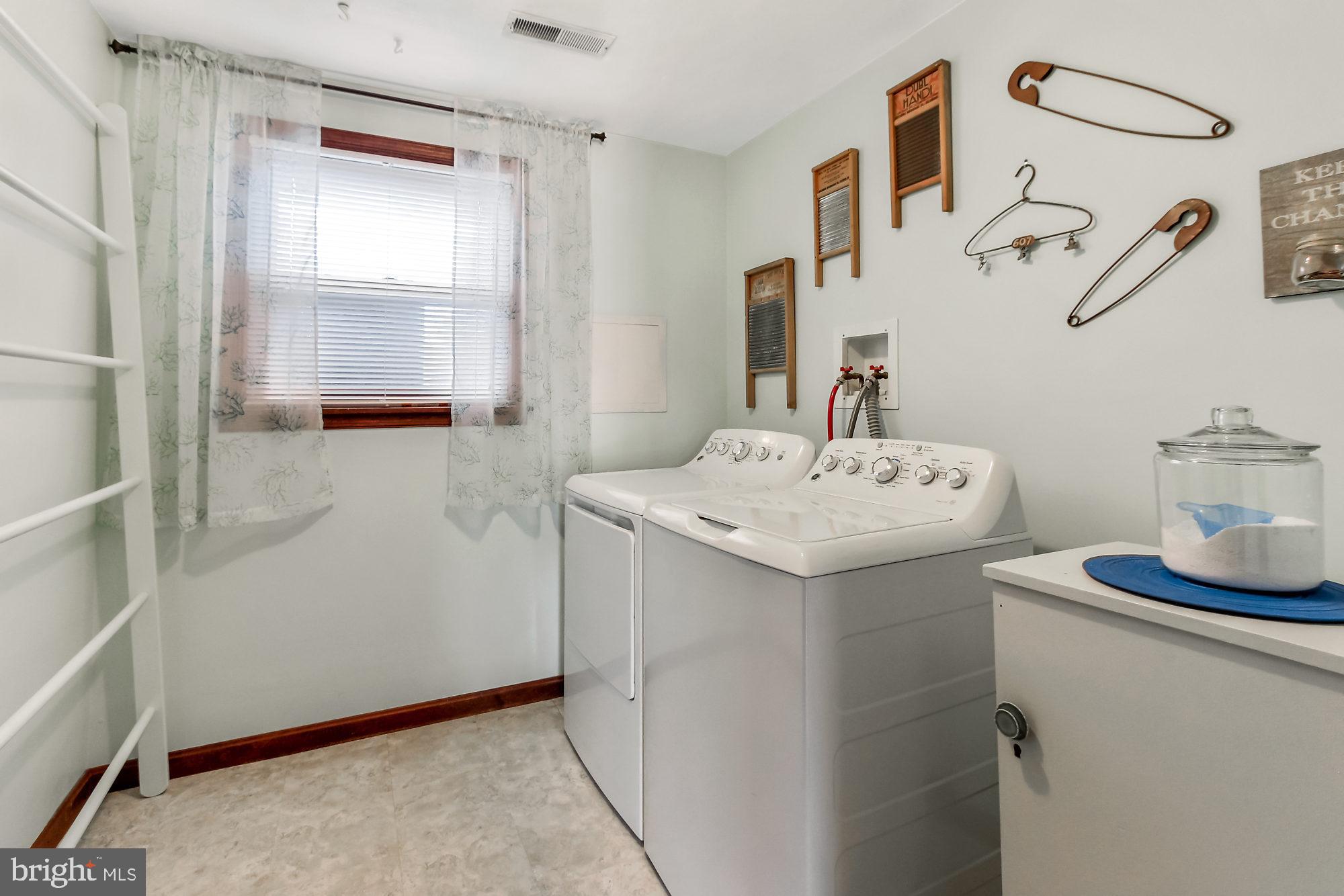 1460 Greenbriar Road York, PA 17404 - Photo 22 of 35 Gallery Image 22