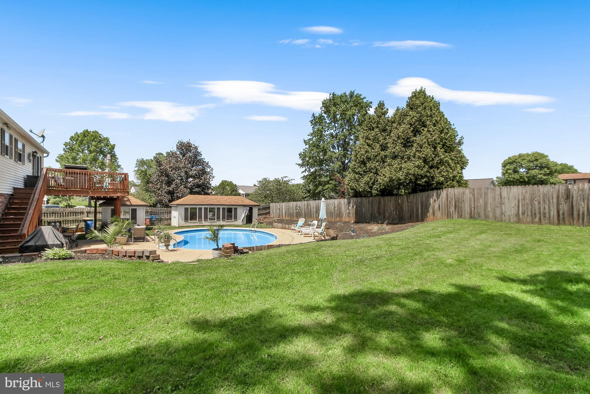 1460 Greenbriar Road York, PA 17404 - Photo 32 of 35 Gallery Image 32