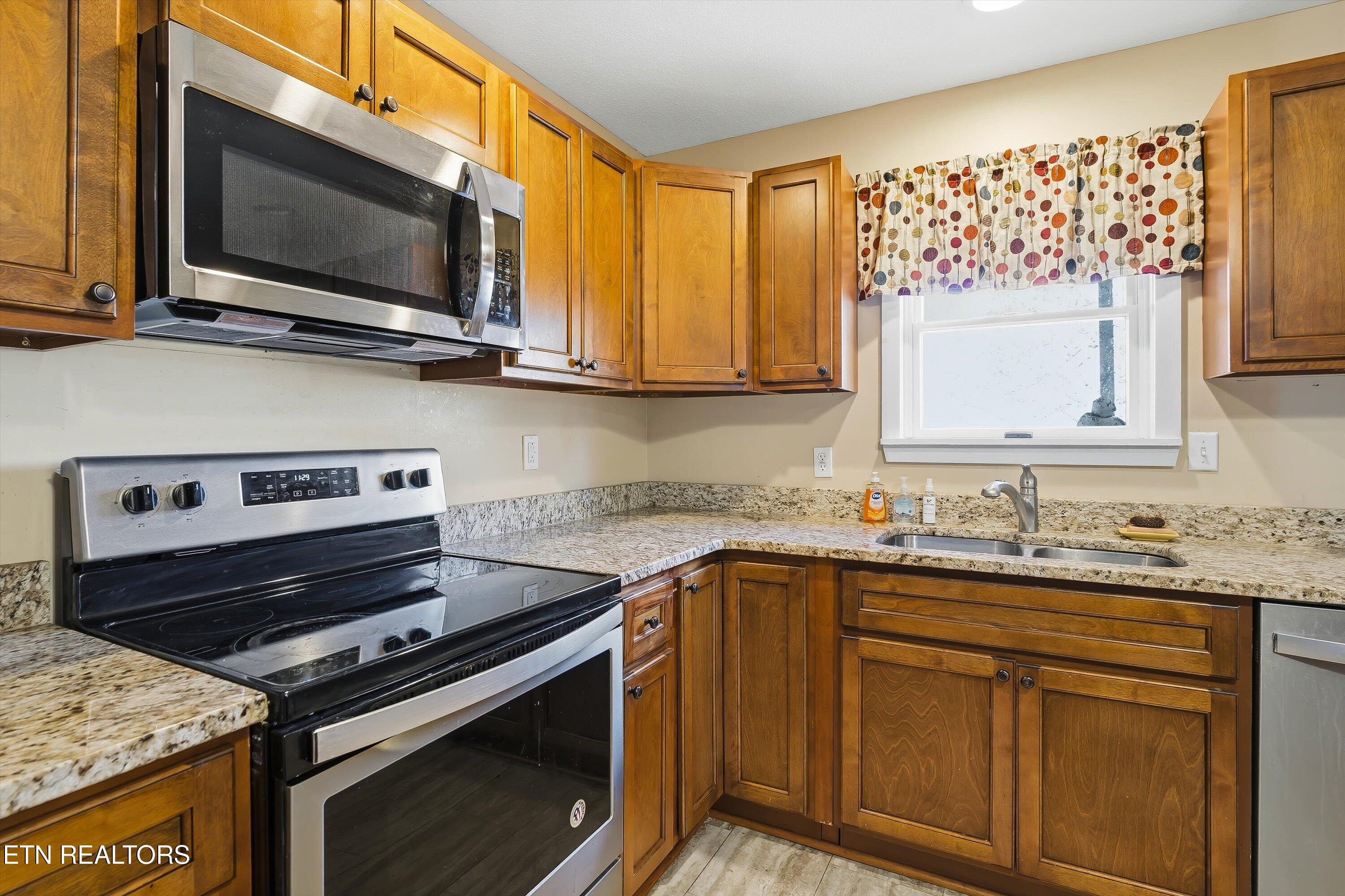 254 Laurel Mountain Road Madisonville, TN 37354 - Photo 15 of 58 12-254 Laurel Mountain Rd-11