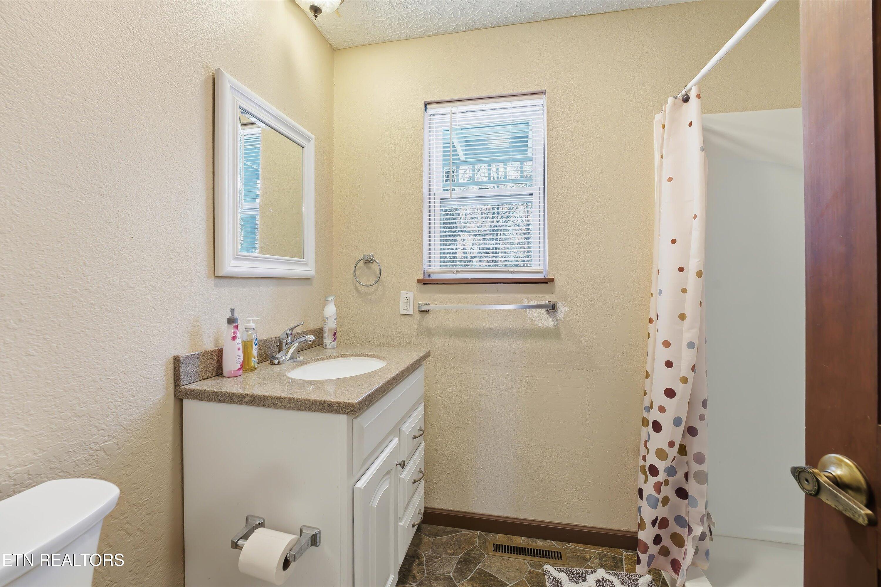 254 Laurel Mountain Road Madisonville, TN 37354 - Photo 19 of 58 15-254 Laurel Mountain Rd-14