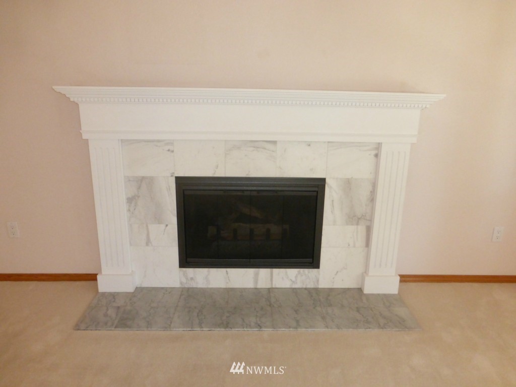 12916 Southeast 189th Place Renton, WA 98058 - Photo 11 of 16 Gallery Image 11