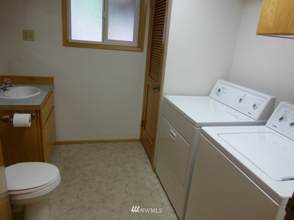 12916 Southeast 189th Place Renton, WA 98058 - Photo 13 of 16 Gallery Image 13