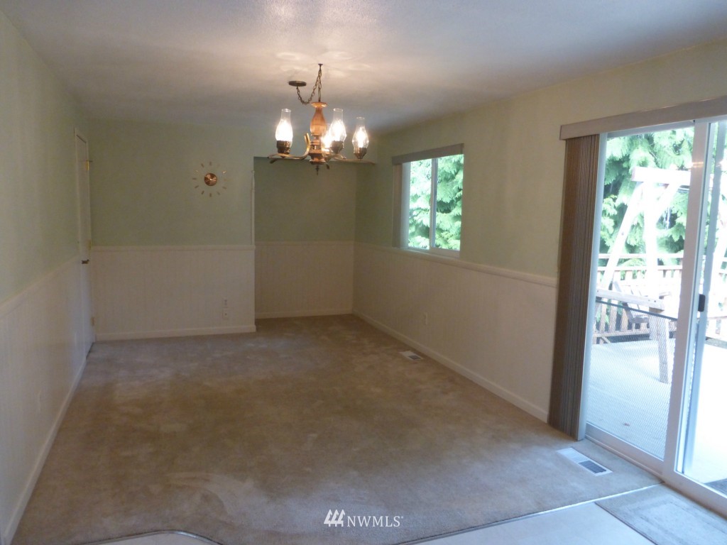 12916 Southeast 189th Place Renton, WA 98058 - Photo 3 of 16 Gallery Image 3